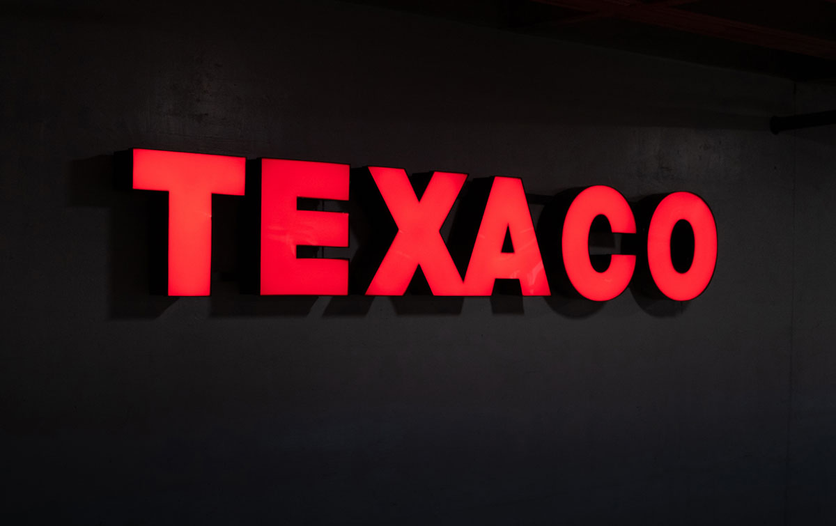 Texaco The Lumi Neon Museum